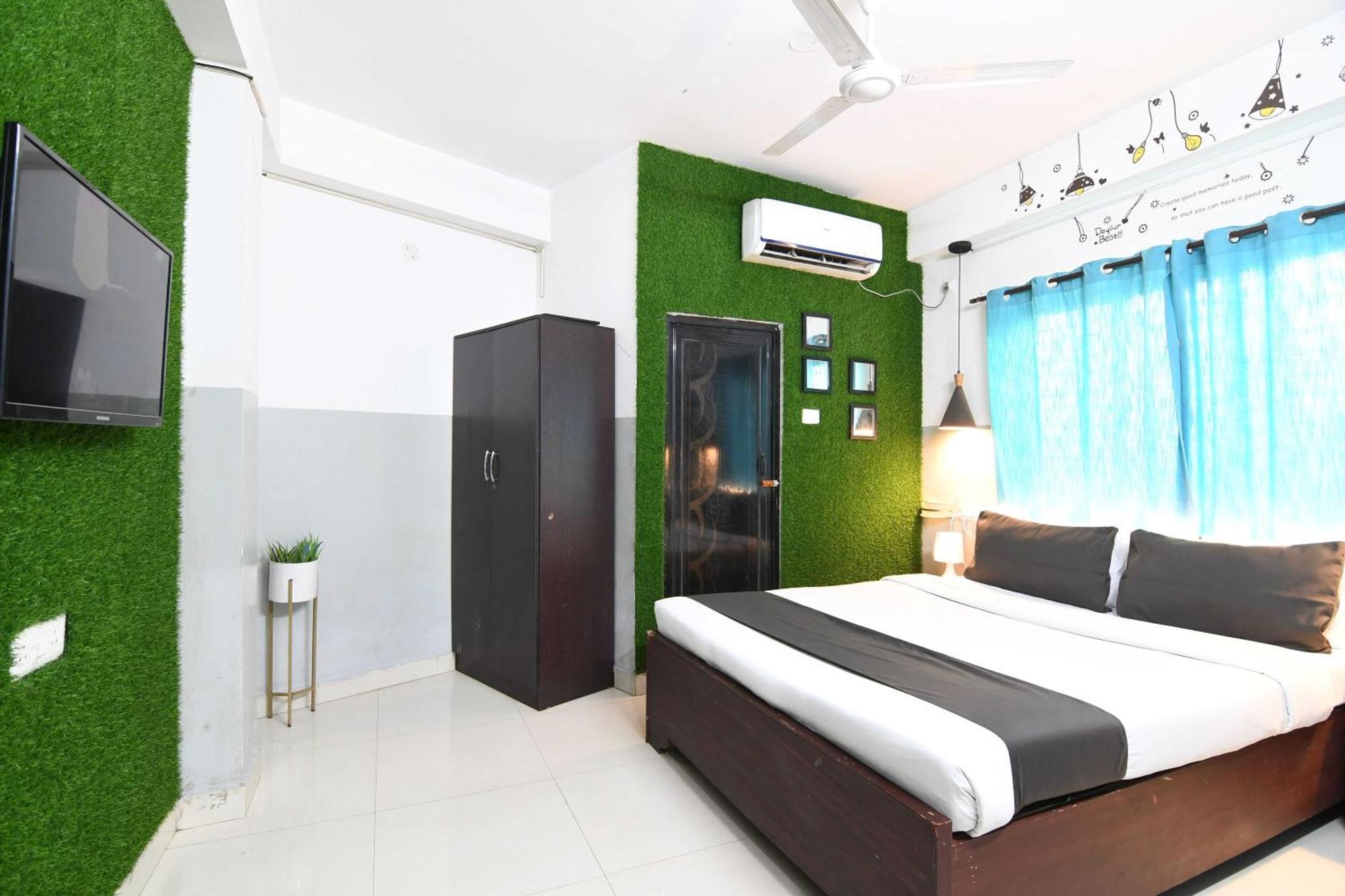 Capital O 82026 Bangur Inn Kolkata Bagian luar foto