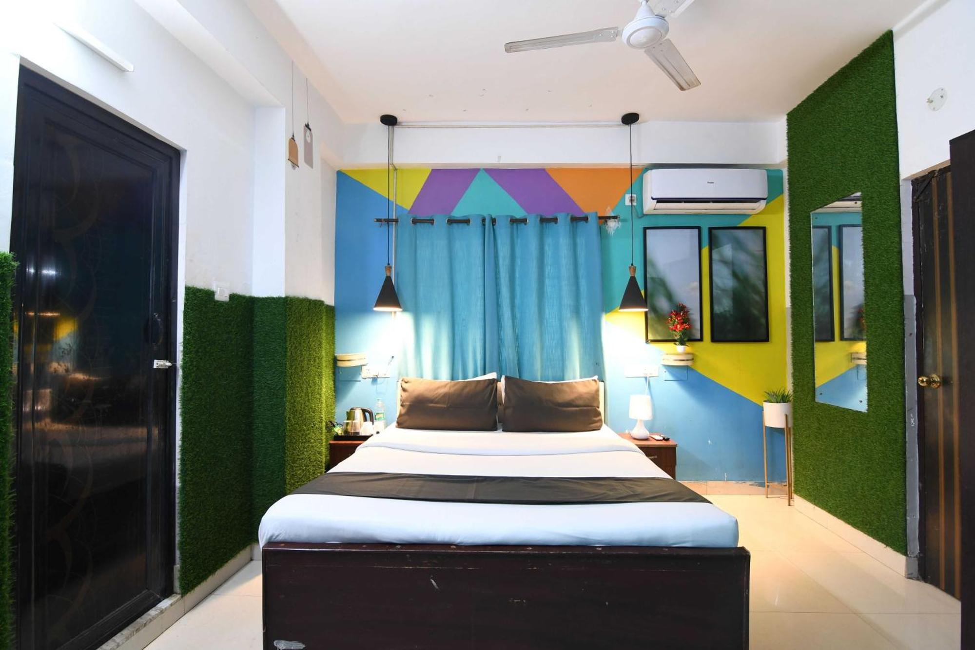 Capital O 82026 Bangur Inn Kolkata Bagian luar foto
