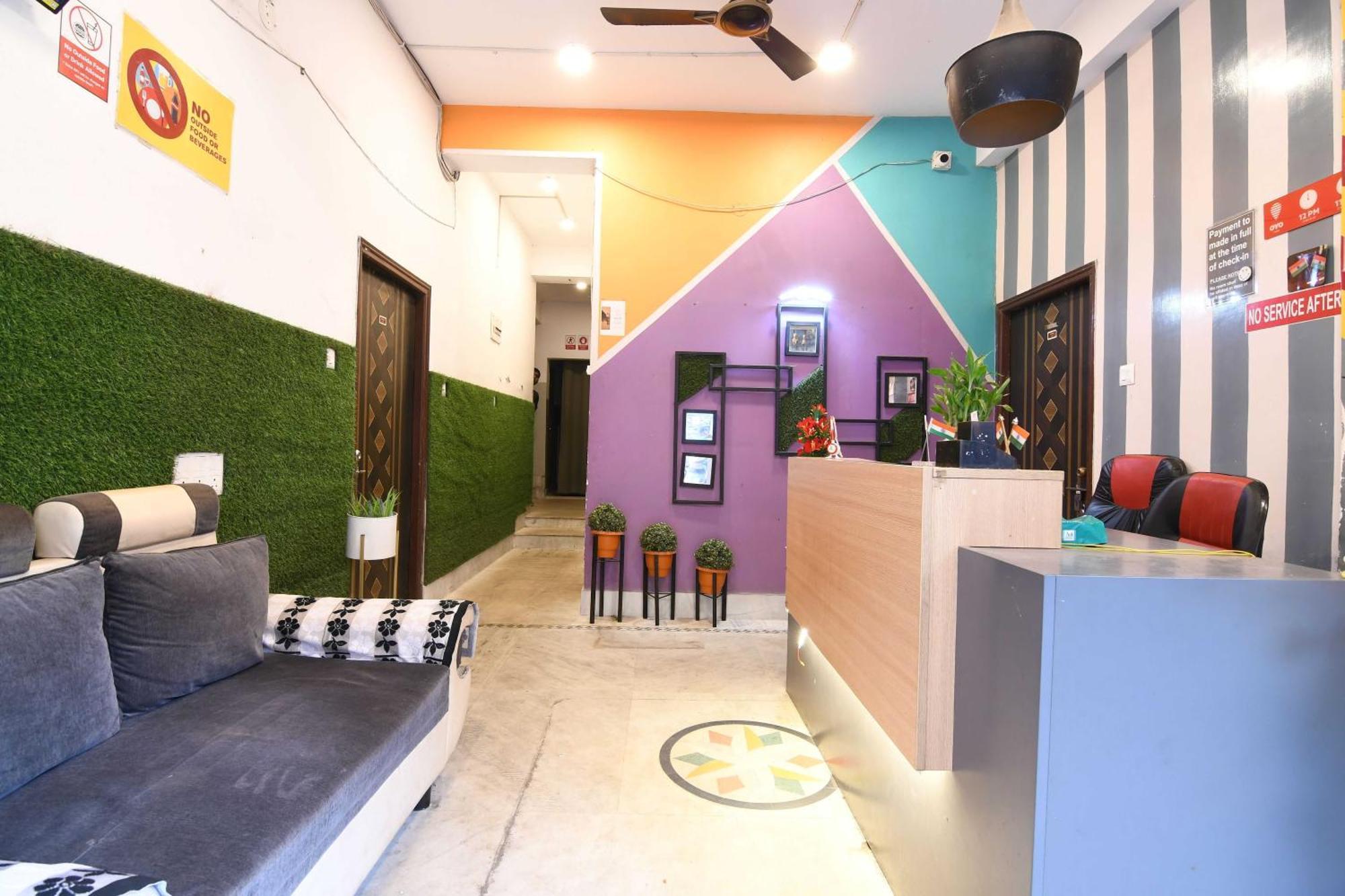 Capital O 82026 Bangur Inn Kolkata Bagian luar foto