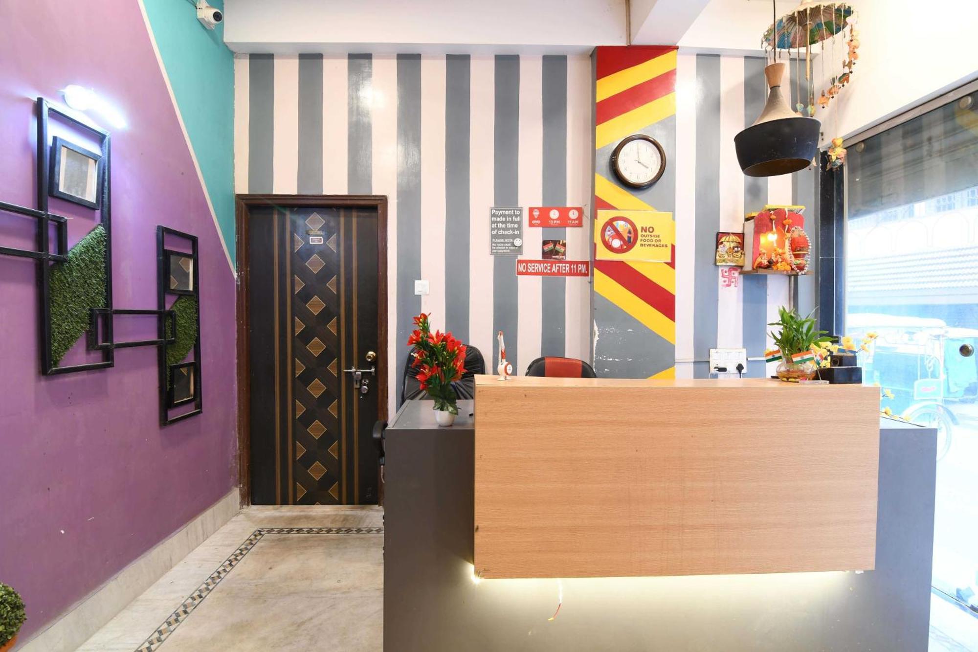 Capital O 82026 Bangur Inn Kolkata Bagian luar foto