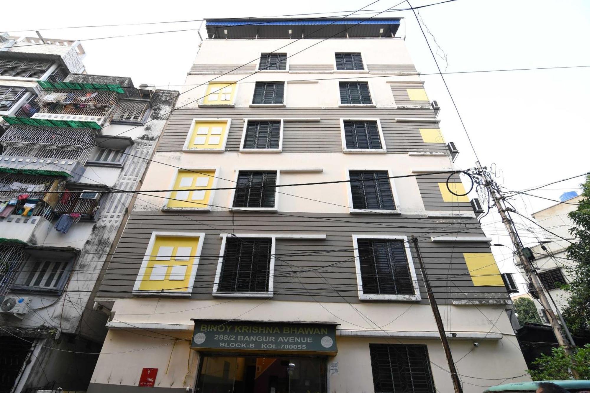 Capital O 82026 Bangur Inn Kolkata Bagian luar foto